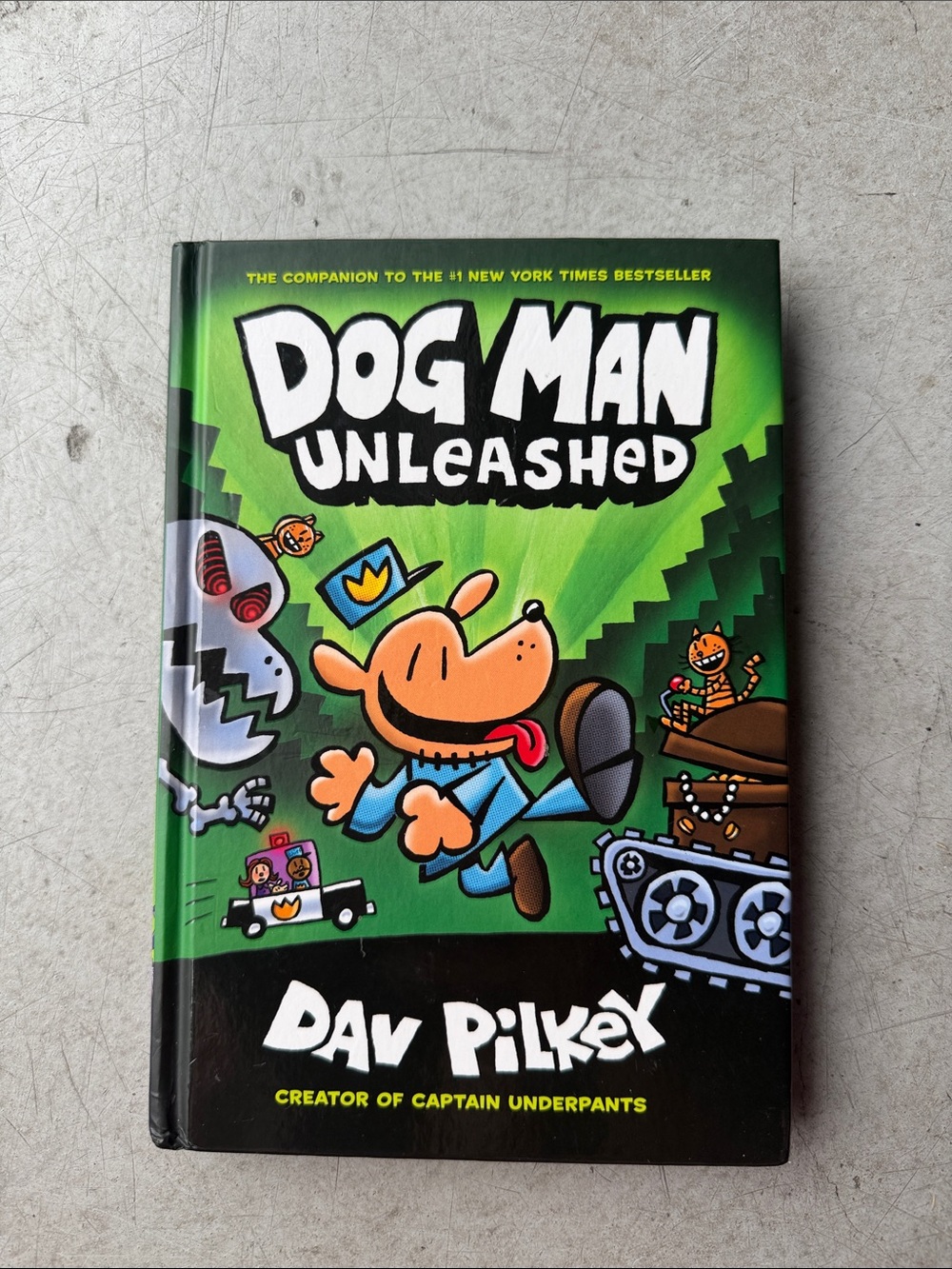 Scholastic Dog Man Unleashed by Dav Pilkey